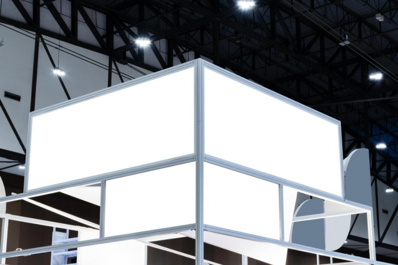 Montagem de Stand Personalizado em São Paulo para Eventos de Sucesso